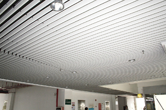 سقف فلزی آلومینیومی نسوز A Screen 200x3000mm به راحتی تمیز می شود