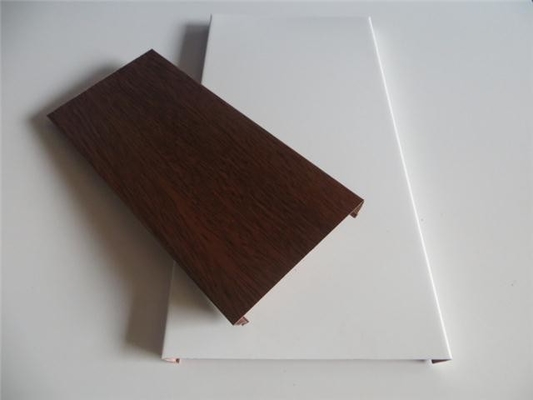 سقف فلزی آلومینیومی نوار U 185x3000mm رنگ قابل تنظیم وزن سبک