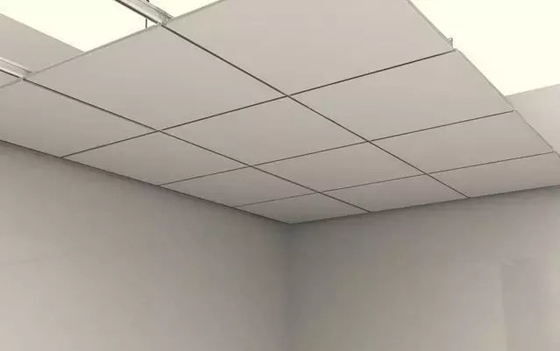 600x600mm آلومینیومی در سقف با ضخامت 0.5mm برای مرکز همایش