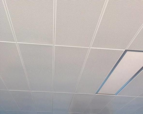 گیره 300x1200mm در سقف فلزی آلومینیومی برای مرکز همایش