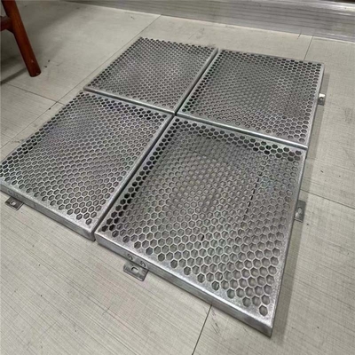 پانل آلومینیومی نمای فلزی سوراخ دار شش ضلعی 600x600mm برای روکش ساختمان