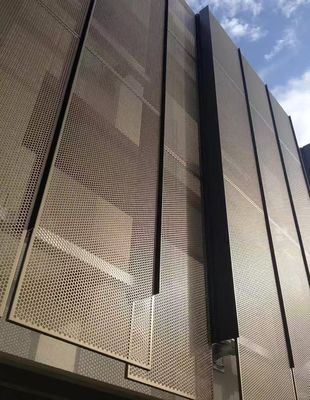 Oil Resistance Aluminum Roof Tiles ISO9001 Metal Perforated Aluminum Ceiling