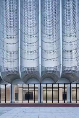 Oil Resistance Aluminum Roof Tiles ISO9001 Metal Perforated Aluminum Ceiling